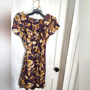 👸👗 Lands' End Flowery Dress w/ tie and unattached underlay dress both size 6